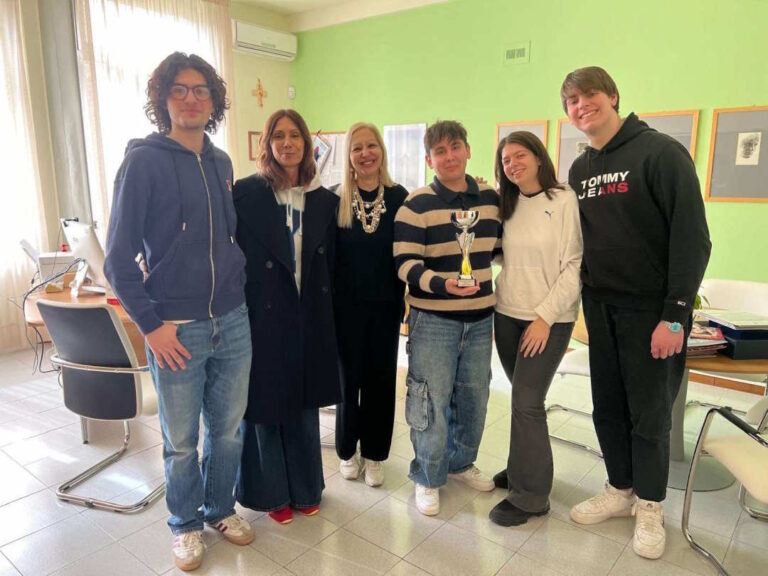 Il Liceo Rosetti in finale ai Campionati nazionali di dibattito