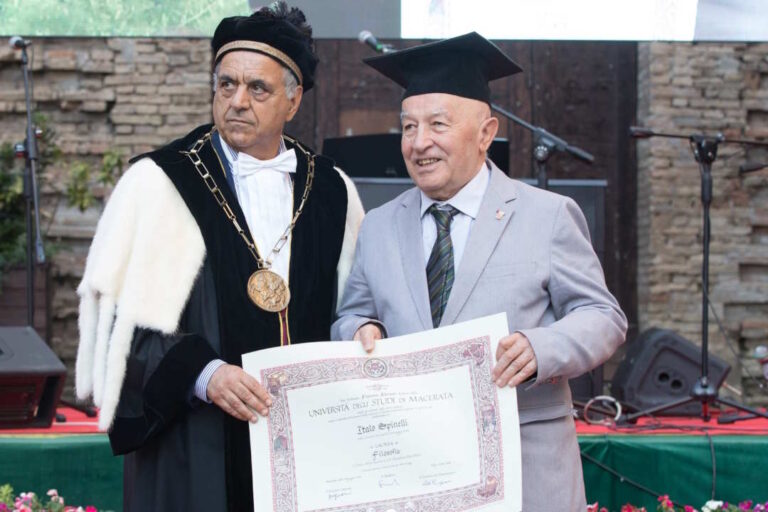 Italo Spinelli al traguardo della terza laurea all’Università di Macerata