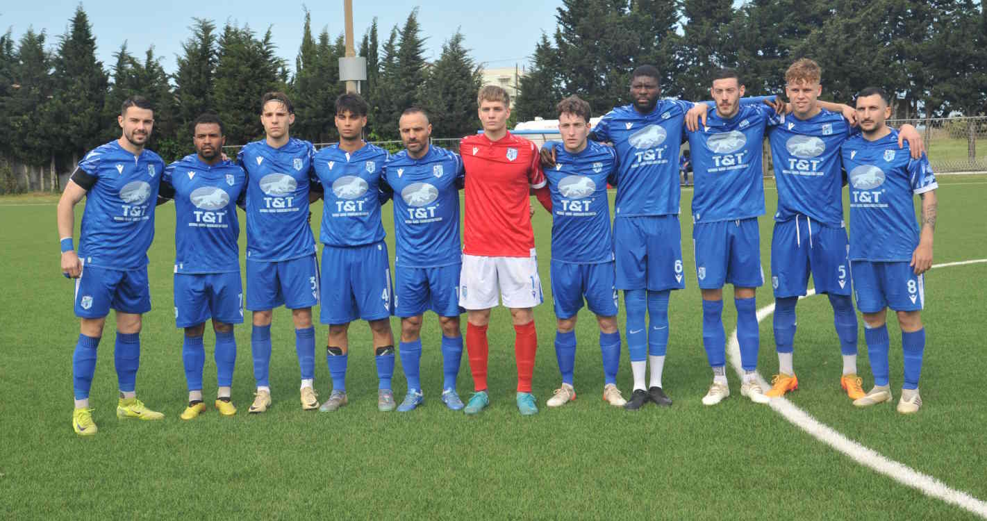 La-formazione-schierata-da-Puddu