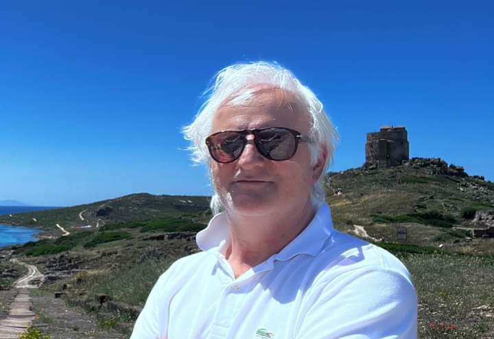 Auguri a… Buon Compleanno Alessandro