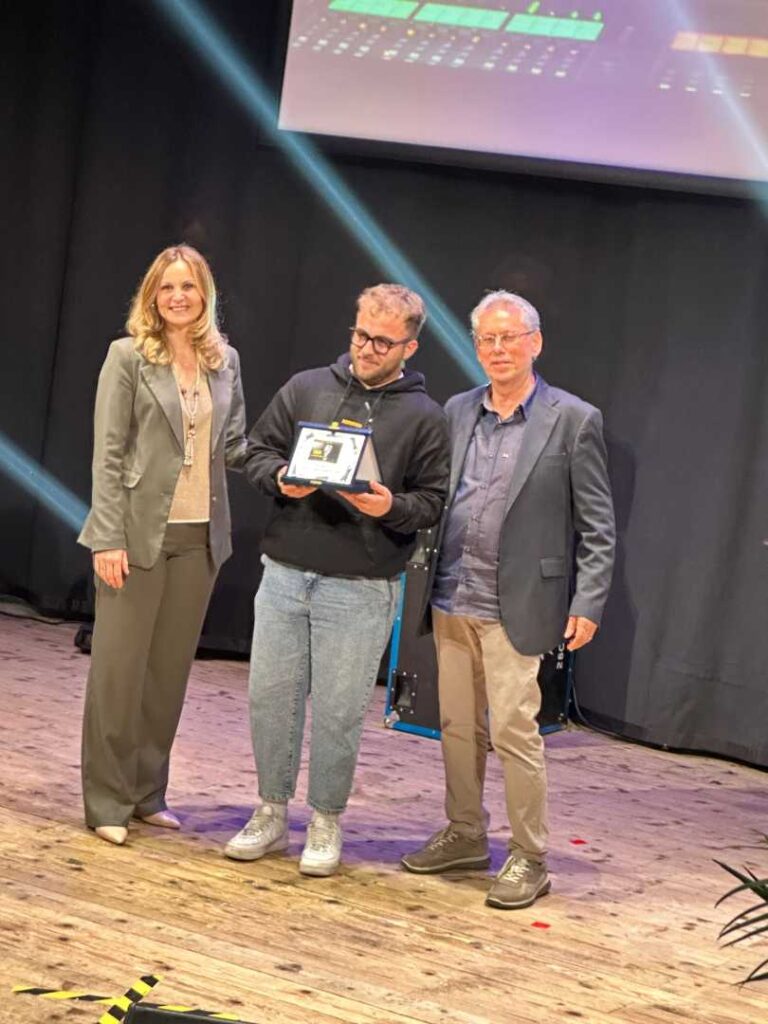 Desio alias Mattia Latini, Vincitore Assoluto del Festival dell’Adriatico Premio Alex Baroni