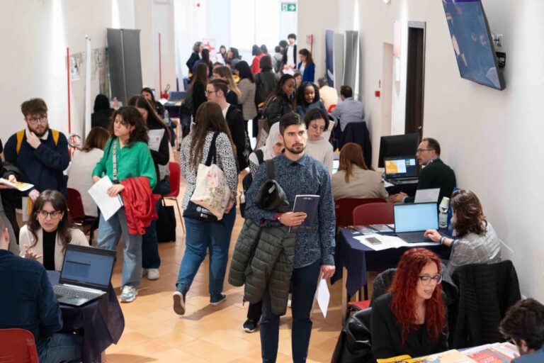 UniMc, in 500 al Career Day 2025