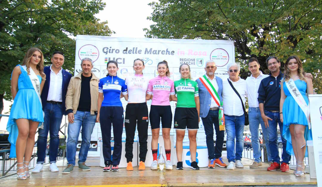 Giro-delle-Marche-in-Rosa-15092024-Offida-Autorita-e-Maglie-Foto-FLAVIANO-OSSOLA