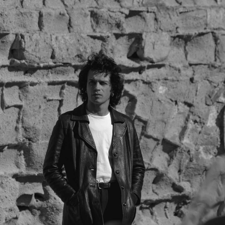 Maddalena: la Napoli elettrica di Valerio Bruner