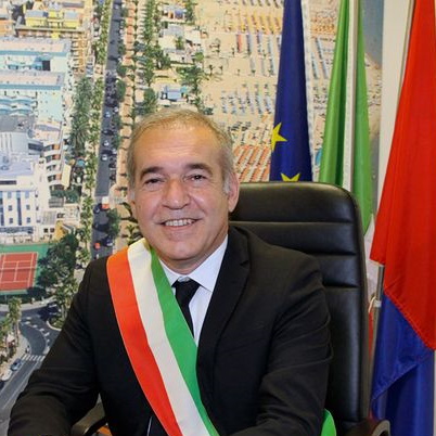 Spazzafumo non si fa attendere e ritira nomina e deleghe ad Antonio Capriotti