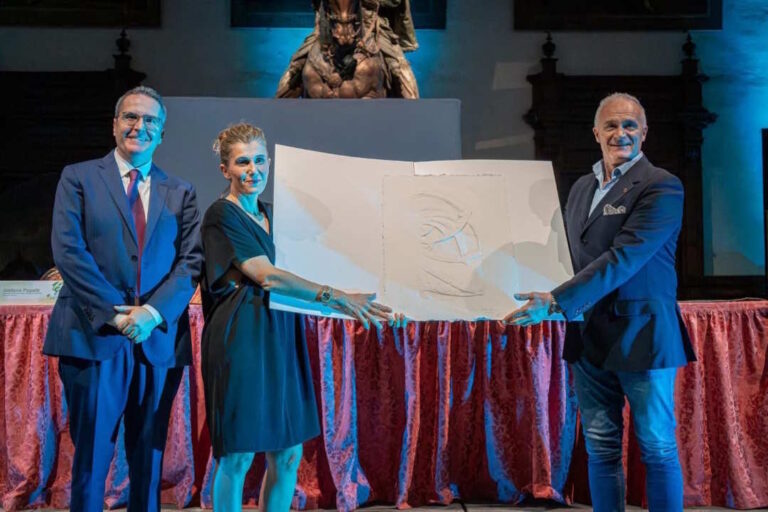 Il Ministro Eugenia Roccella riceve il Premio Sibylla 2025