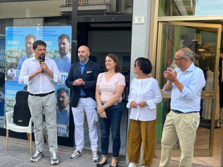 Cencetti e Ricci a Porto San Giorgio: “Concretamente per il lavoro e le famiglie, basta slogan e illusioni”