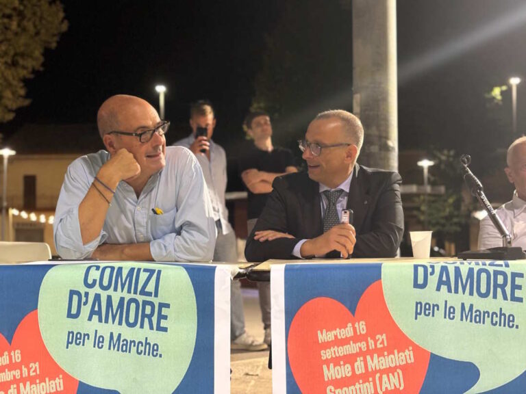 Ricci e Zingaretti, in centinaia ai ‘Comizi d’Amore per le Marche’