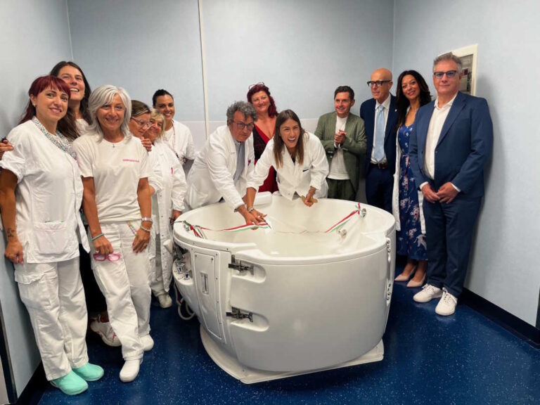 TRAVAGLIO E PARTO IN ACQUA: ALL’OSPEDALE ‘MAZZONI’ ORA SI PUO’