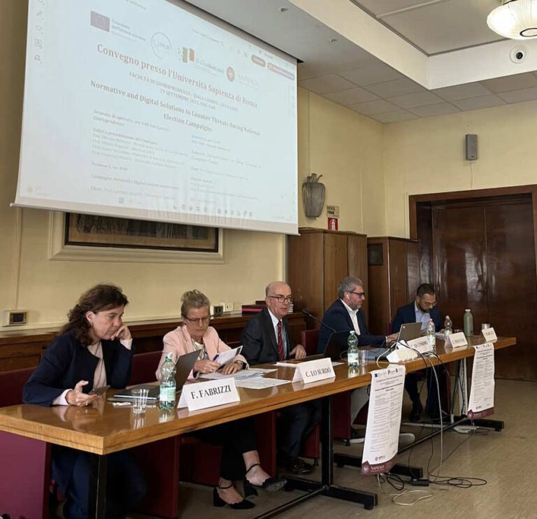 Elezioni, l’algoritmo di UniMc batte i sondaggi