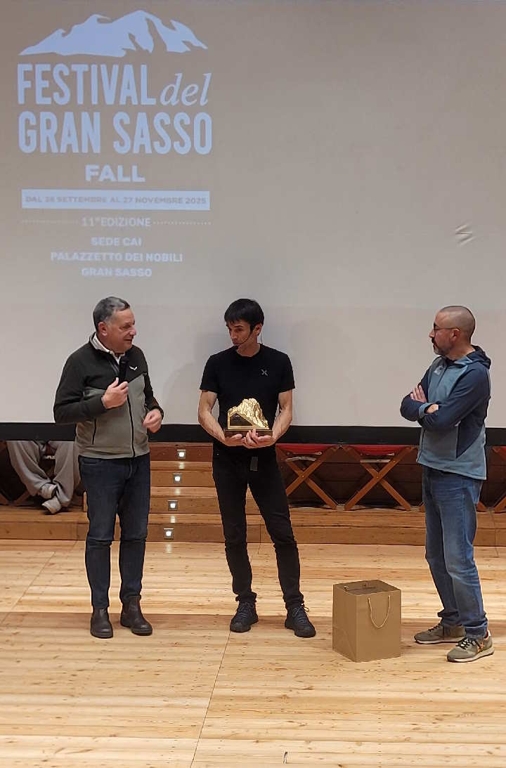 HERVÉ BARMASSE PREMIATO A L’AQUILA CON IL SASSO D’ORO