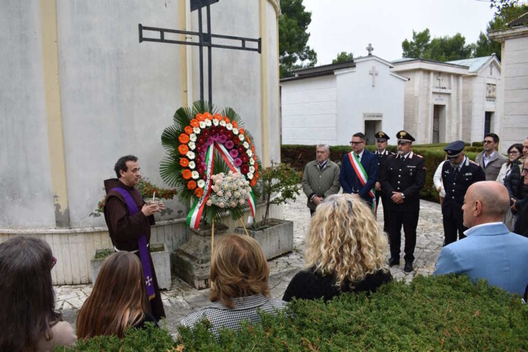 Commemorati i defunti, l’Amministrazione ha omaggiato gli ex Sindaci