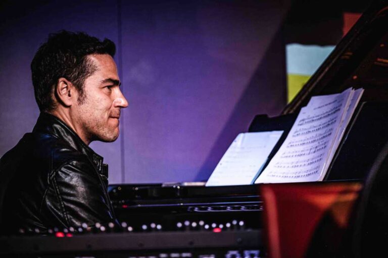 Emiliano D’Auria, ‘Meanwhile’