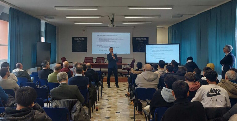 Ingegneri e studenti del Fermi a lezione di Cybersecurity