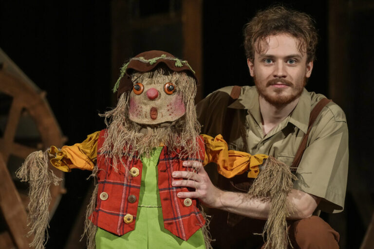 RECANATI, DOMENICA 14 DICEMBRE “LA DOMENICA AL PERSIANI” CON “IL MAGO DI OZ” DI FONDAZIONE AIDA