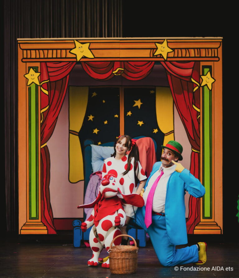 SENIGALLIA, IL 6 GENNAIO CON I PIÙ PICCOLI PER “PIMPA. IL MUSICAL A POIS” ALLA FENICE IN PRIMA REGIONALE