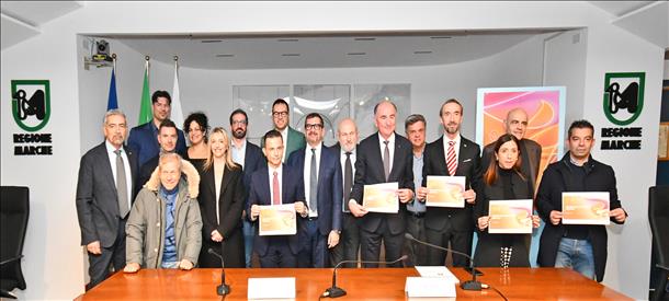 Le Marche accolgono la Fiamma Olimpica: presentato il percorso verso Milano–Cortina 2026