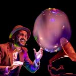 11-Rime-Insaponate-Alekos-il-Poeta-delle-Bolle-Teatro-ph-Claudio-Nannetti-85-a-1024x649-1