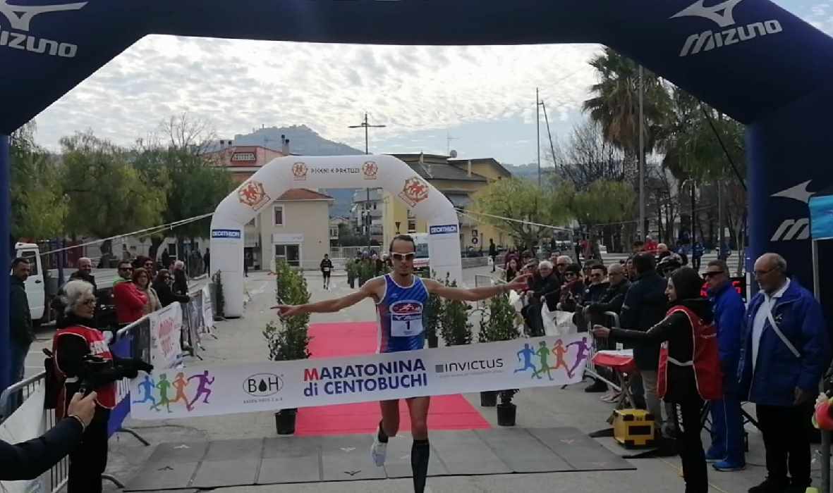 Maratonina-di-Centobuchi-18022024-arrivo-Stefano-Massimi-1