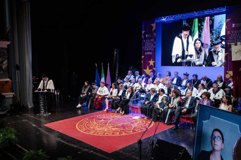 Conoscenza che crea valore, l’Università di Macerata inaugura il 736° Anno Accademico con l’economista John Van Reenen