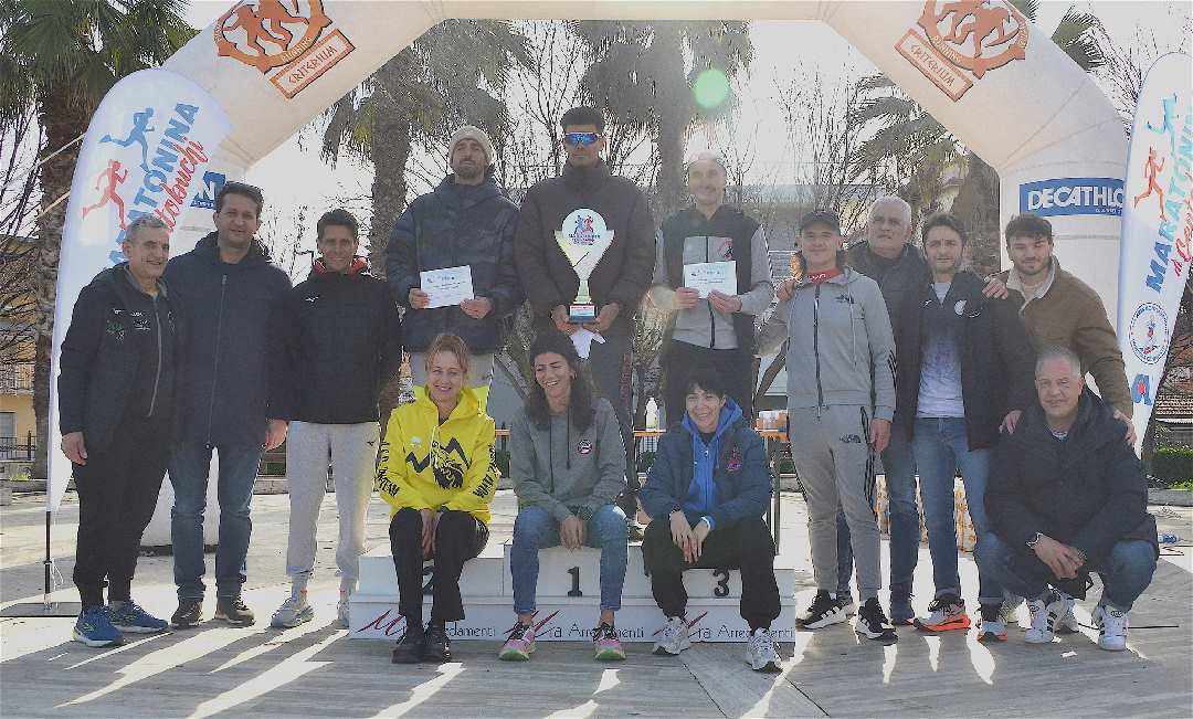 Maratonina-di-Centobuchi-08022026-premiazioni-assolute-uomini-donne