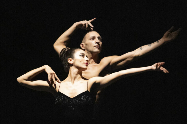 SENIGALLIA DANZA, LE COREOGRAFIE DI MONICA CASADEI PER “PRIVATE CALLAS” DI ARTEMIS DANZA ALLA FENICE IL 15 FEBBRAIO