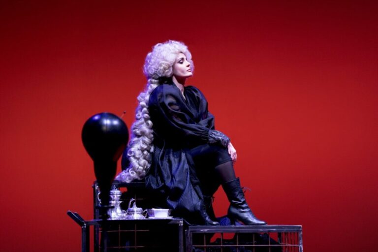 SAN SEVERINO MARCHE, FEDERICA LUNA VINCENTI È “SISSI, L’IMPERATRICE” AL FERONIA L’8 FEBBRAIO