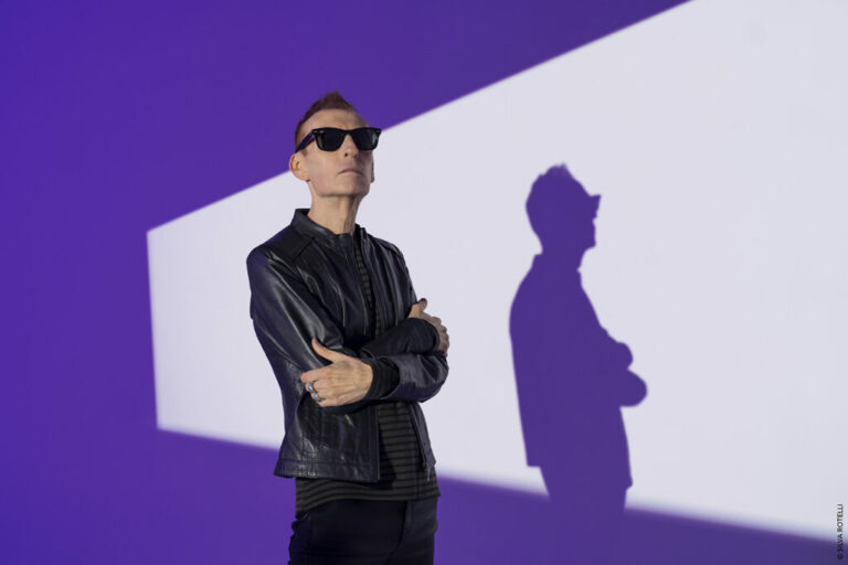 MAURO ERMANNO GIOVANARDI, CANTAUTORE RAFFINATO E POLIEDRICO, IL 2 MAGGIO ALL’URBICA VELOSTAZIONE DI PESARO IN CONCERTO CON IL NUOVO TOUR DI “E POI SCEGLIERE CON CURA LE PAROLE”