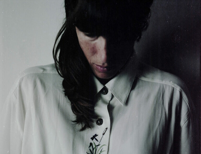 I TEATRI DI PESARO LUOGHI DI CREAZIONE ARTISTICA CON RAM. RESIDENZE ARTISTICHE MARCHIGIANE: SABATO 28 MARZO ALLA SALA DELLA REPUBBLICA CANTIERE APERTO PER “CATALOGO” CON MARTA CIAPPINA