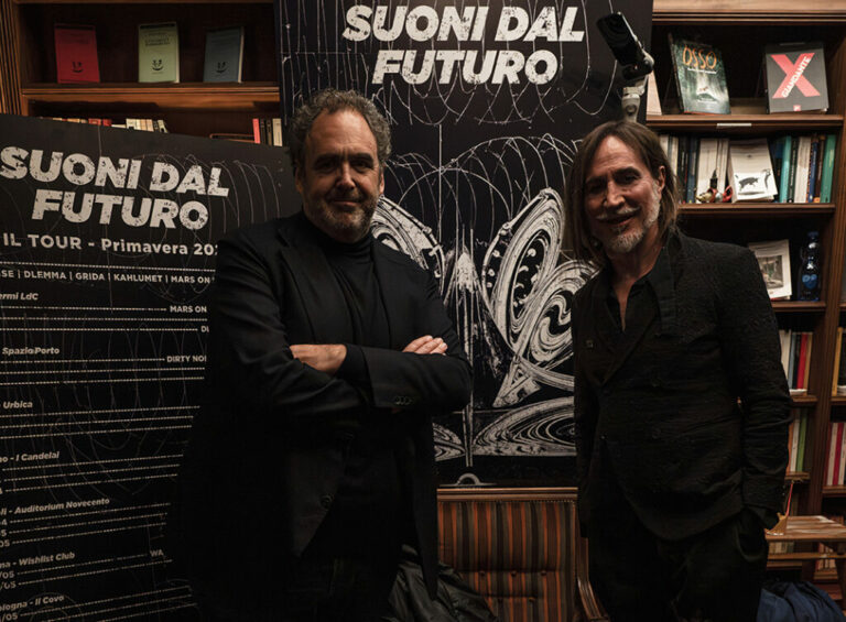 LA NUOVA SCENA MUSICALE ITALIANA IN VIAGGIO: “SUONI DAL FUTURO” IL PROGETTO CURATO DA MANUEL AGNELLI ARRIVA A PESARO ALL’URBICA VELOSTAZIONE DAL 16 AL 18 APRILE