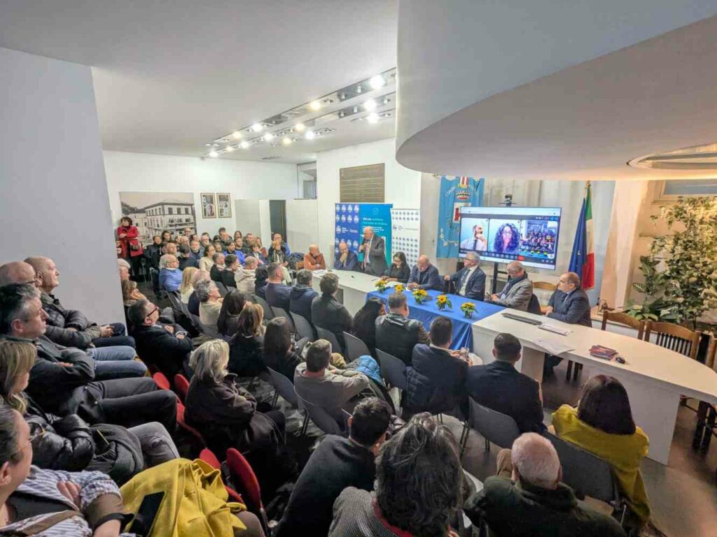 La-platea-dellincontro-Zes-Cna