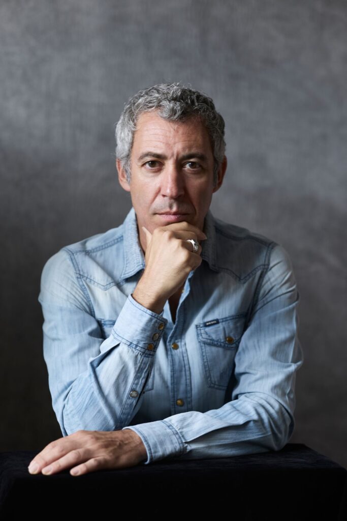 CON “SFIDATI DI ME”, PAOLO KESSISOGLU È A TEATRO A PORTO SAN GIORGIO IL 26 E A CAGLI IL 27 MARZO.