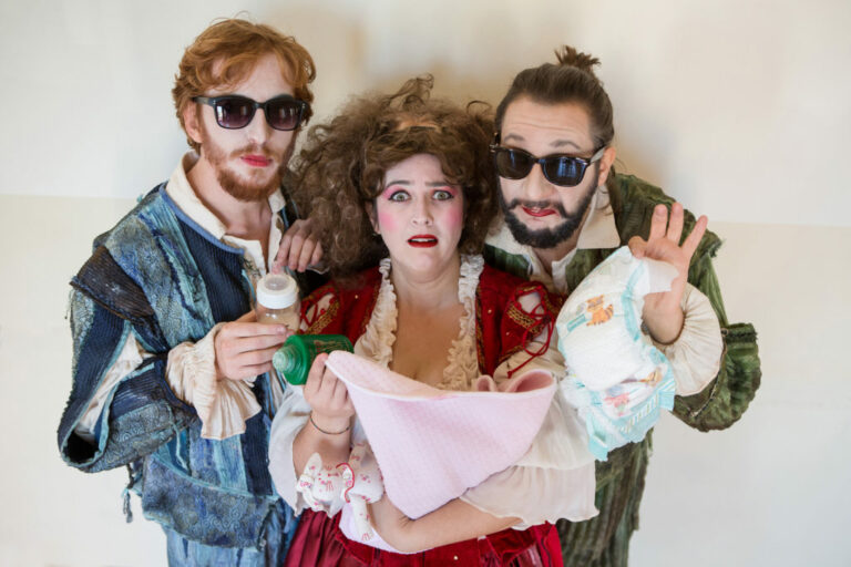 CUPRAMONTANA, VENERDÌ 20 MARZO AL TEATRO CONCORDIA SHAKESPEARE SI FA COMMEDIA DELL’ARTE CON “ROMEO E GIULIETTA – L’AMORE È SALTIMBANCO” DI STIVALACCIO TEATRO