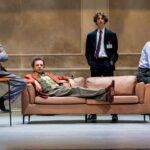 da-sinistra-Francesco-Scianna_Fabrizio-Romano_Lorenzo-Crovo_Sergio-Romano-per-lo-spettacolo-teatrale-HOSPITALITY-SUITE