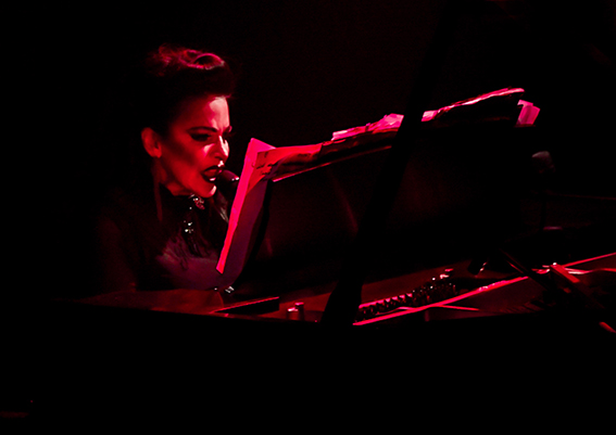 DIAMANDA-GALAS