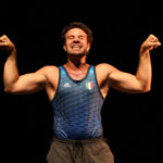 MONTALTO DELLE MARCHE, VENERDÌ 10 APRILE AL TEATRO DELLA FIABA E DELLA POESIA “MIO PADRE È SYLVESTER STALLONE” DI COMPAGNIA A.D.D.A.