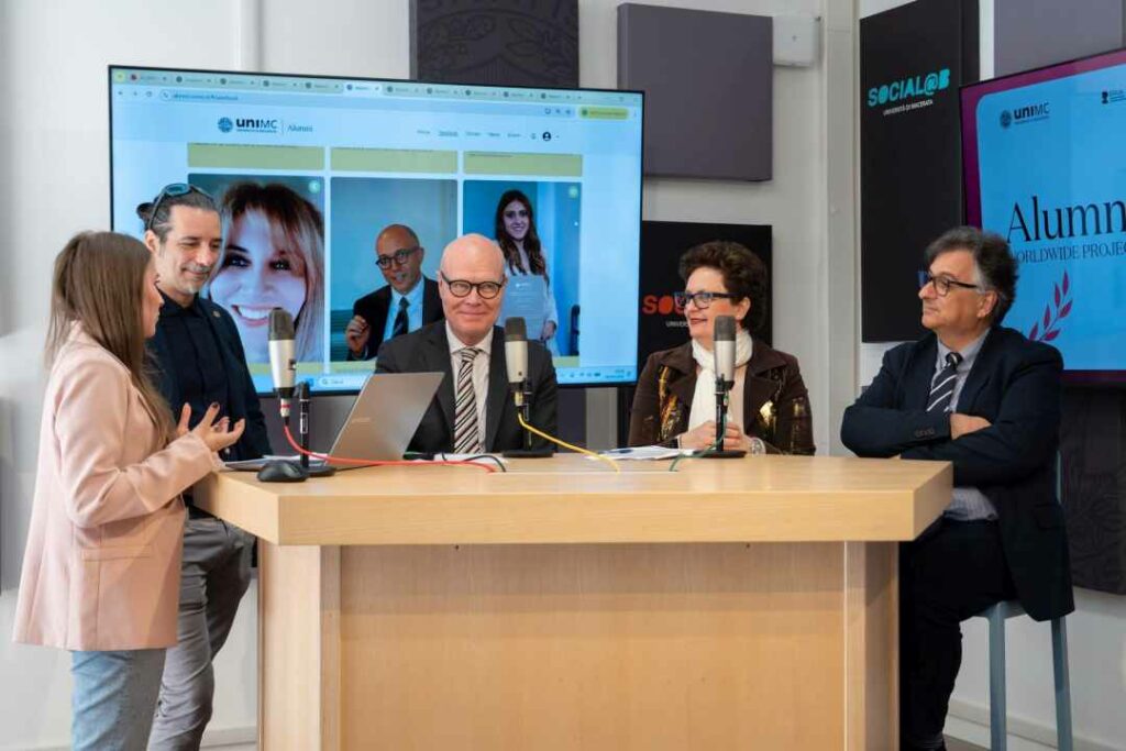 un-momento-della-presentazione-del-progetto