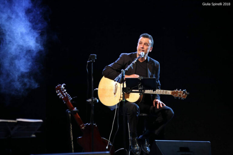 Napo-canta-De-Andre-2-1024x682-1