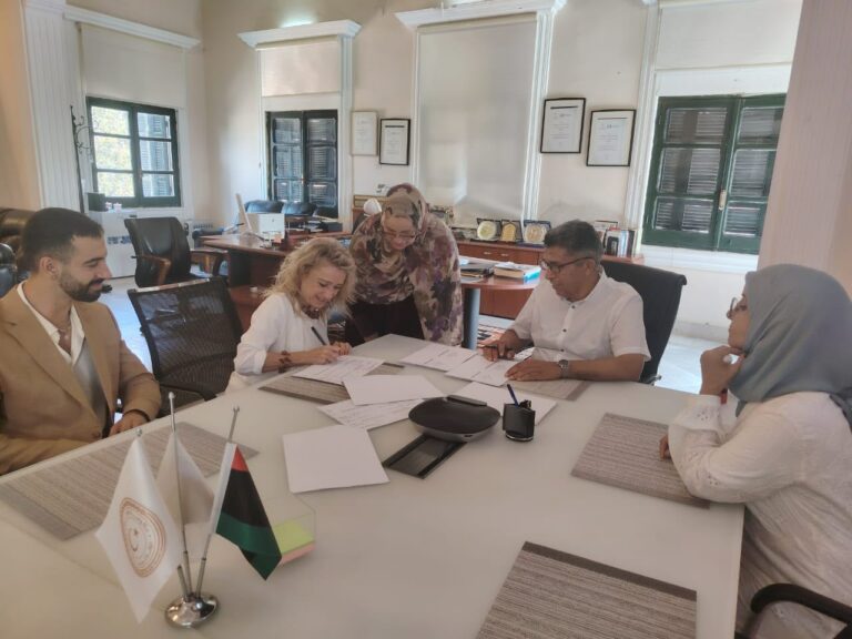 unimc-cirenaica_firma-Emanuela-Stortoni-e-Mohamed-Faraj-Mohamed-al-Faloos